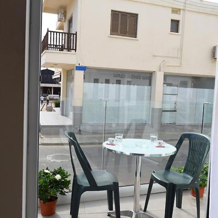 Apartmán Cross Road Ayia Napa Exteriér fotografie